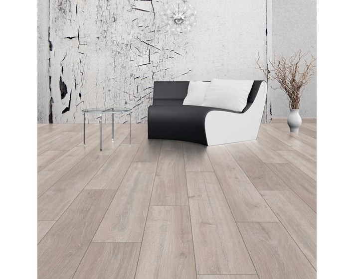 LAMINAT 8mm AC4 HRAST ROCKFORD V-FUGA (2,22m2/pak)