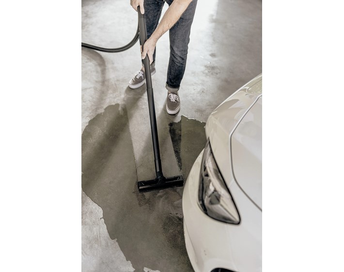 USISAVAČ KARCHER WD3 V-15/4/20