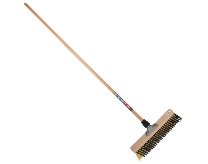 METLA ULIČNA 40 cm SA DRŽALOM