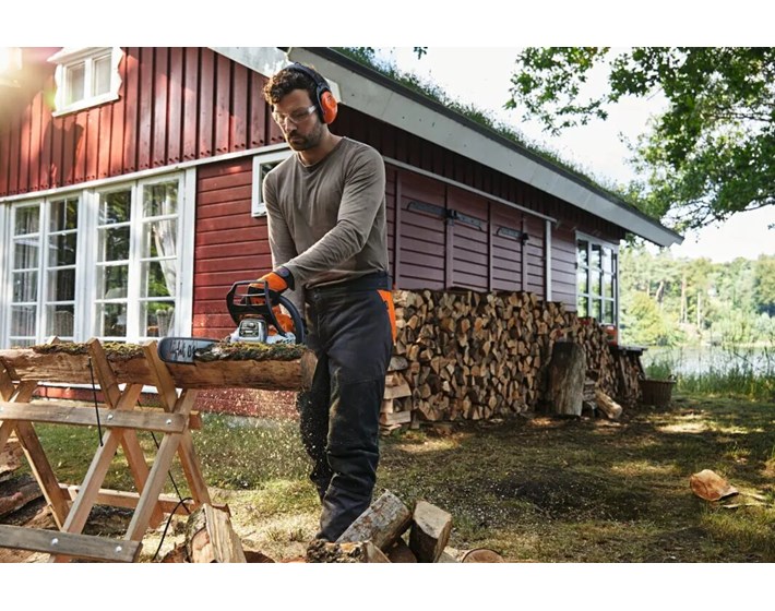 PILA MOTORNA STIHL MS212