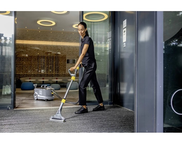 ČISTAČ VIŠENAMJENSKI KARCHER PUZZI 10/1 EDITION